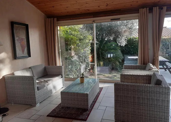 Villa Frontignan Plage * Фронтиньян